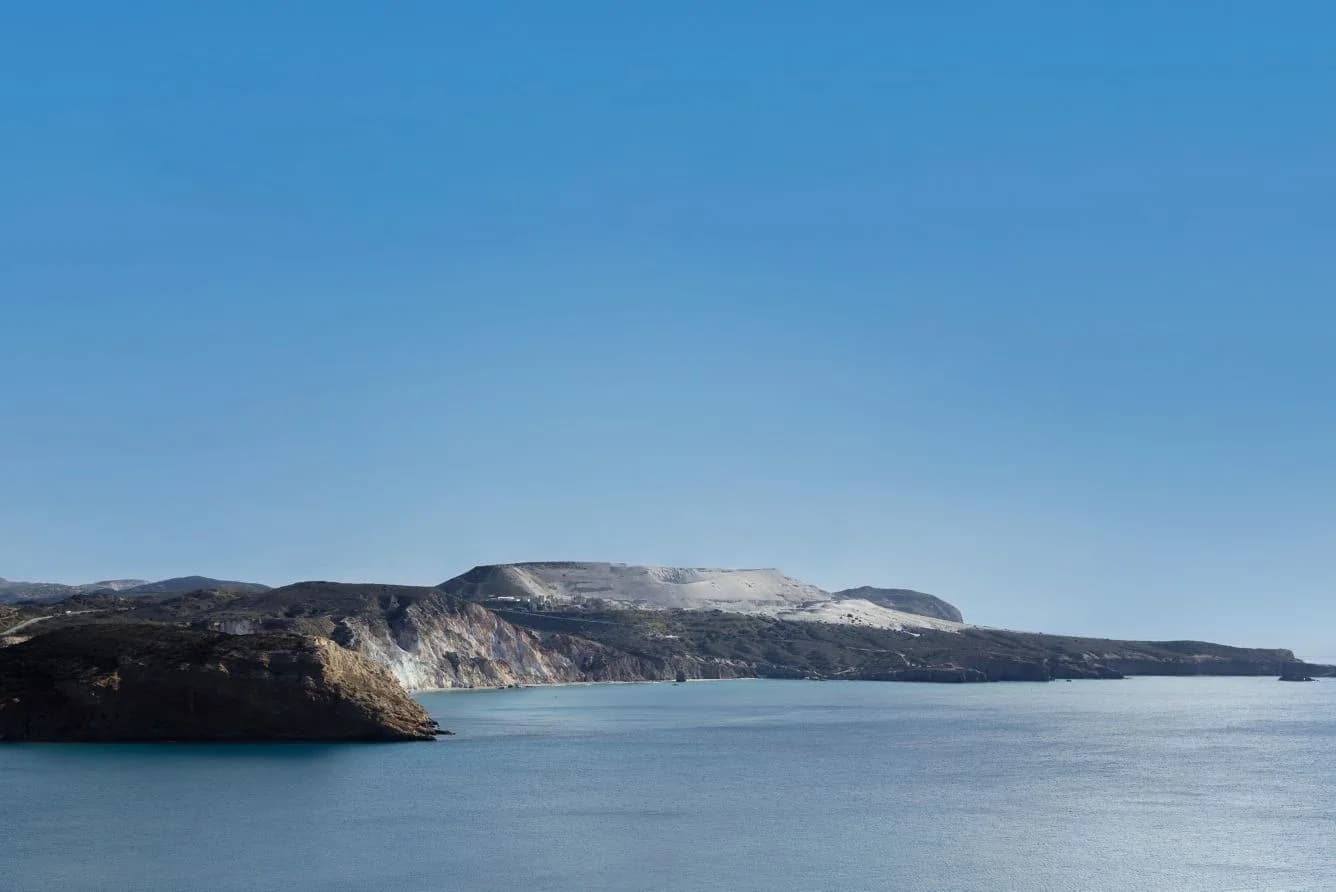 Eréma Hotel Milos – Küste von Milos vor dem Hotel